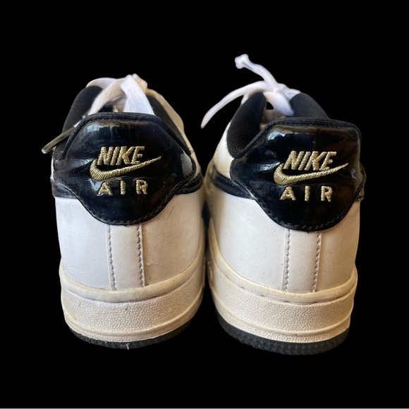 Kids Nike Air Force 1 black/white size 4Y - Picture 6 of 8